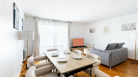 Apartments in Paris 16ème arrondissement (South) - photo 2