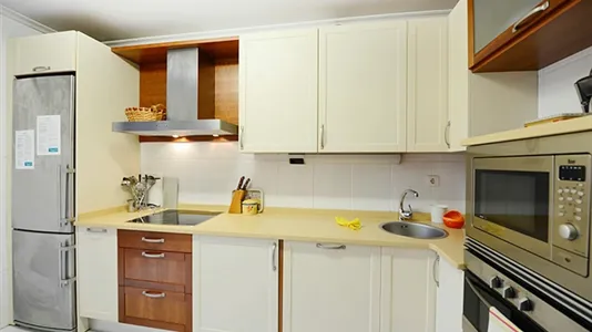 Rooms in Arrigorriaga - photo 9