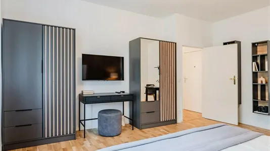 Apartments in Berlin Steglitz-Zehlendorf - photo 8