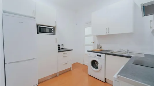 Rooms in Madrid Chamartín - photo 9