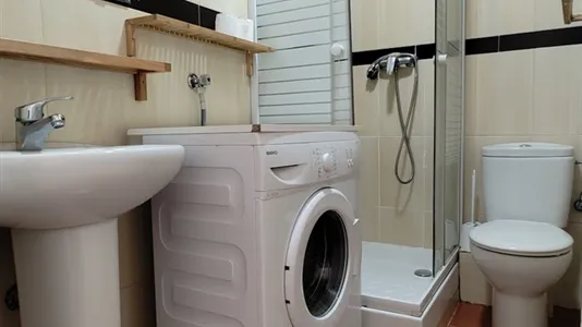 Rooms in Madrid Chamberí - photo 4