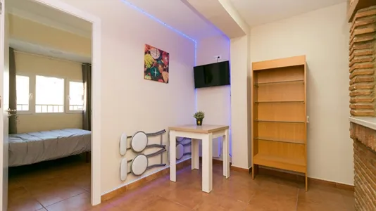 Rooms in Granada - photo 10