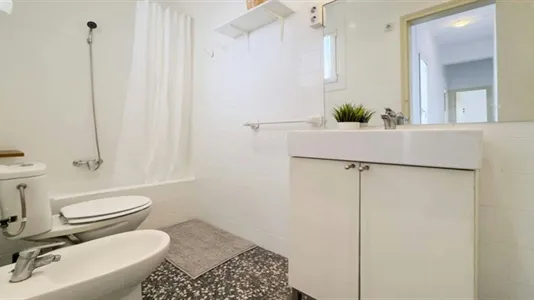 Rooms in Barcelona Eixample - photo 6