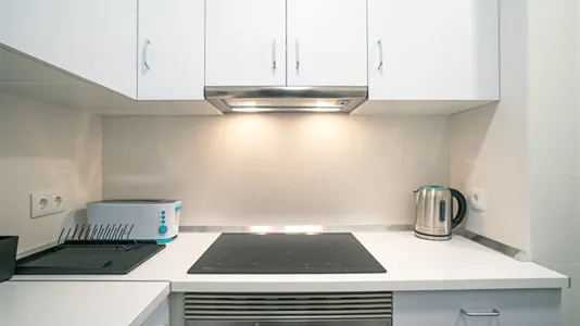 Rooms in Barcelona Les Corts - photo 4