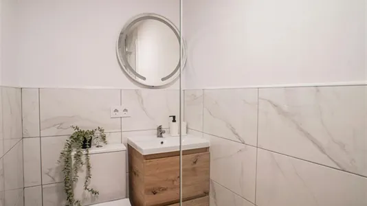 Rooms in Valencia Ciutat Vella - photo 8