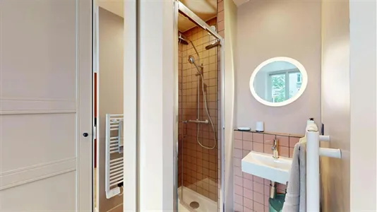 Rooms in Paris 18ème arrondissement - Montmartre - photo 4