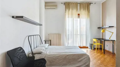 Room for rent in Milano Zona 1 - Centro storico, Milan