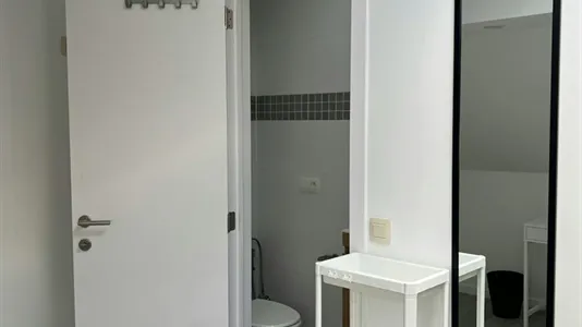 Rooms in Charleroi - photo 6