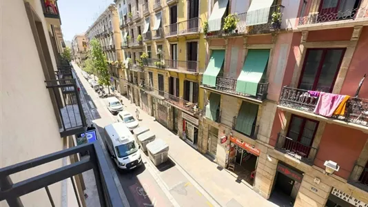 Rooms in Barcelona Ciutat Vella - photo 6
