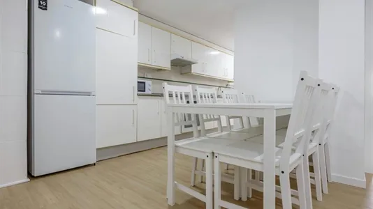 Rooms in el Camí de Vera - photo 8