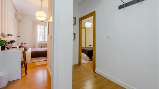 Rooms in Madrid Retiro - photo 8