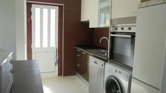 Rooms in Almada - photo 5