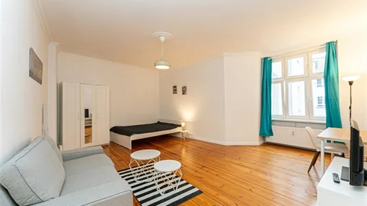 Apartments in Berlin Friedrichshain-Kreuzberg - photo 1