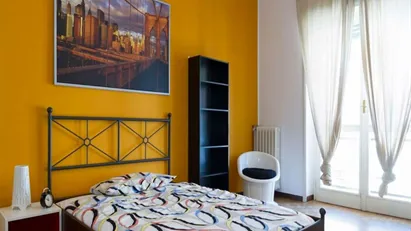 Room for rent in Milano Zona 4 - Vittoria, Forlanini, Milan