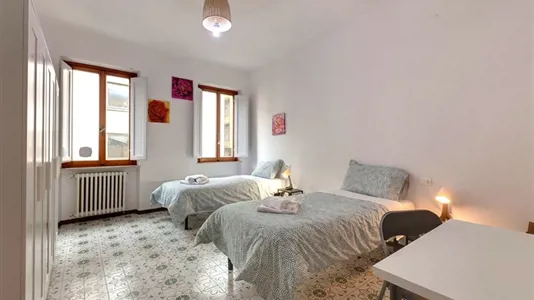 Apartments in Florence - photo 2