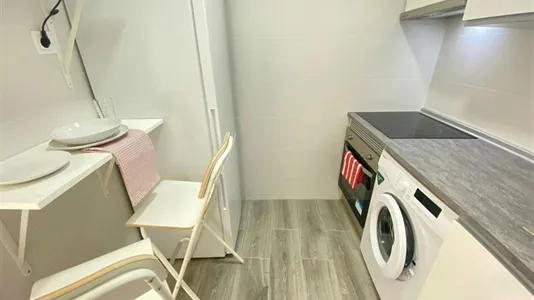 Rooms in Adaro - photo 10