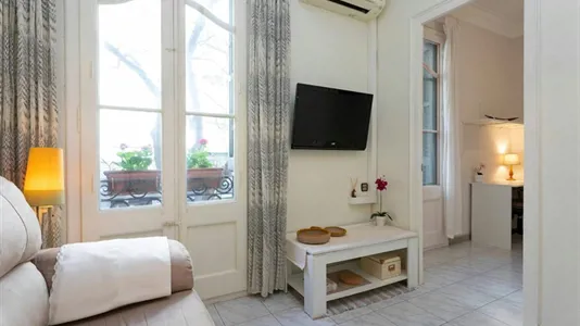 Apartments in Barcelona Eixample - photo 2