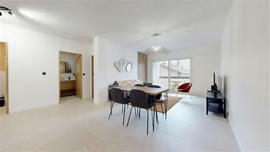 Rooms in Saint-Julien-en-Genevois - photo 9