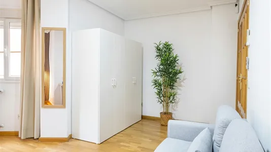 Rooms in Getafe - photo 4