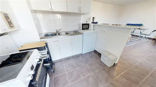 Rooms in Lyon - photo 8