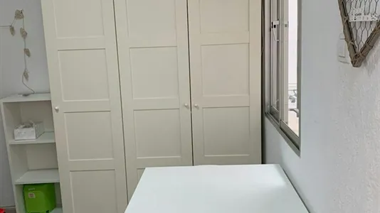 Rooms in Málaga - photo 5