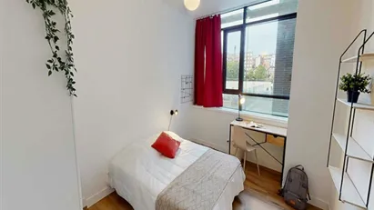 Room for rent in Nanterre, Île-de-France