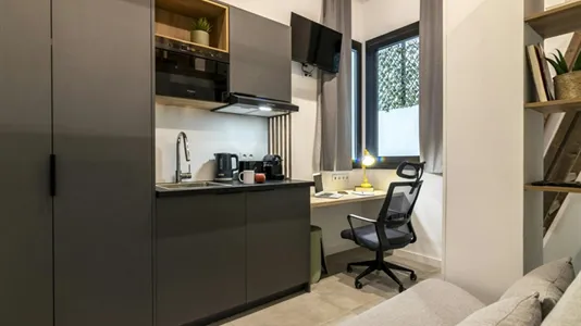 Rooms in el Camí de Vera - photo 4