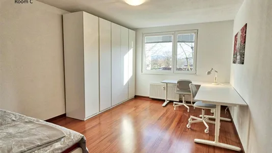 Rooms in Besnica - photo 1