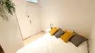 Room for rent, Barcelona Ciutat Vella, Barcelona, &lt;span class=&quot;blurred street&quot; onclick=&quot;ProcessAdRequest(8410613)&quot;&gt;&lt;span class=&quot;hint&quot;&gt;See streetname&lt;/span&gt;[xxxxxxxxxxxxx]&lt;/span&gt;