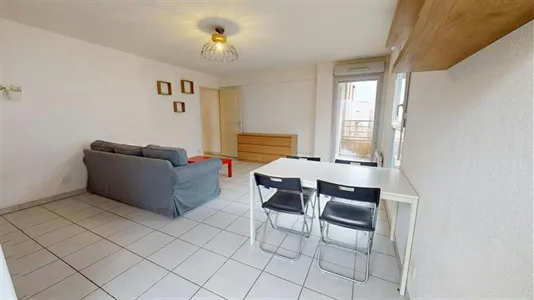 Apartments in Lyon - photo 2