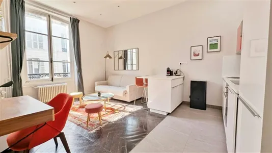 Apartments in Paris 8ème arrondissement - photo 7