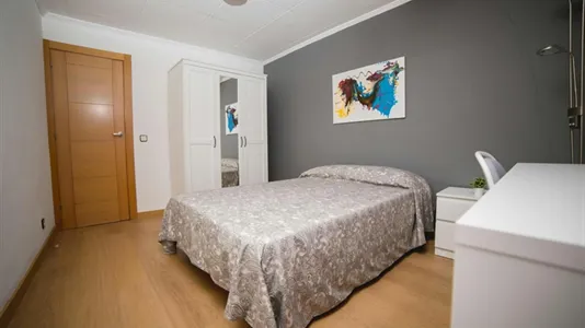 Rooms in L'Hospitalet de Llobregat - photo 4