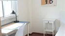 Room for rent, Lisbon (region), &lt;span class=&quot;blurred street&quot; onclick=&quot;ProcessAdRequest(11961489)&quot;&gt;&lt;span class=&quot;hint&quot;&gt;See streetname&lt;/span&gt;[xxxxxxxxxxxxx]&lt;/span&gt;