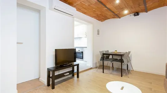 Apartments in Barcelona Eixample - photo 5