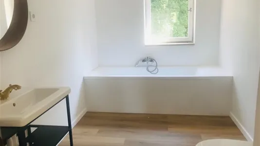 Houses in Tapolcai - photo 5