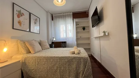 Rooms in Bilbao - photo 4