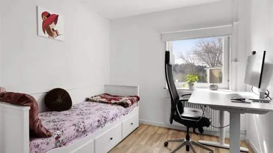Apartments in Upplands Väsby - photo 2