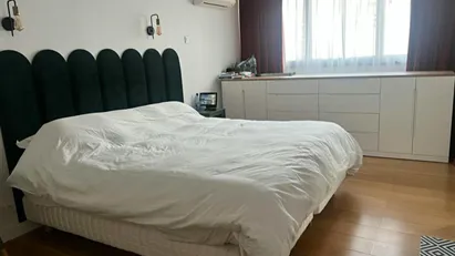 House for rent in Nanterre, Île-de-France