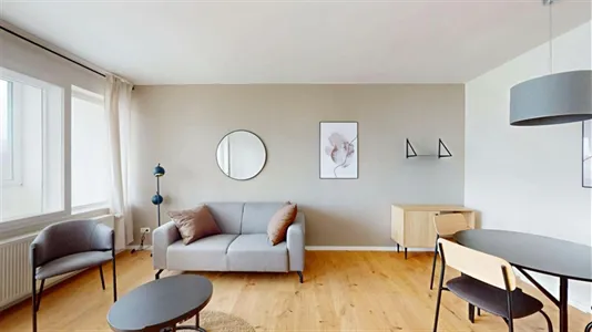 Apartments in Berlin Tempelhof-Schöneberg - photo 1