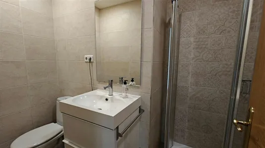 Rooms in Madrid Ciudad Lineal - photo 10