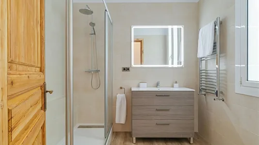 Rooms in Barcelona Eixample - photo 5