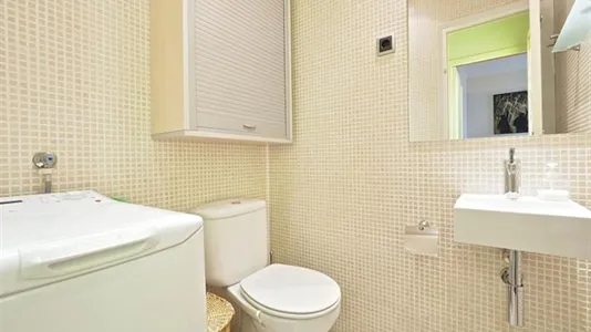 Rooms in Barcelona Eixample - photo 5