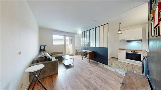 Apartments in Lyon - photo 5