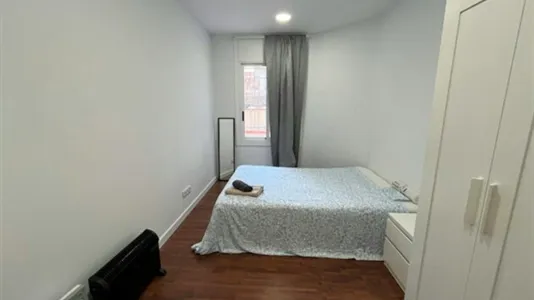Rooms in Barcelona Eixample - photo 2