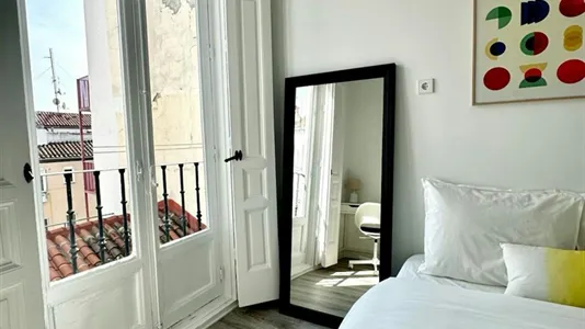 Rooms in Madrid Centro - photo 10