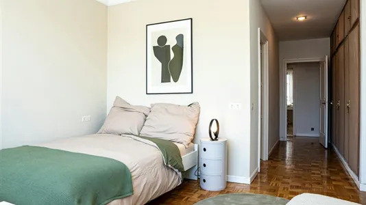 Rooms in Madrid Chamberí - photo 2