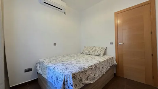 Rooms in Madrid Ciudad Lineal - photo 1