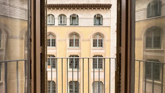 Rooms in Barcelona Ciutat Vella - photo 5