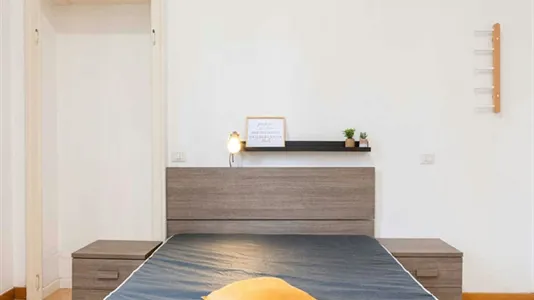 Rooms in Milano Zona 4 - Vittoria, Forlanini - photo 2