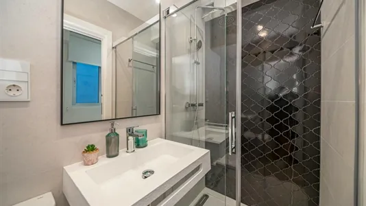 Rooms in Málaga - photo 7